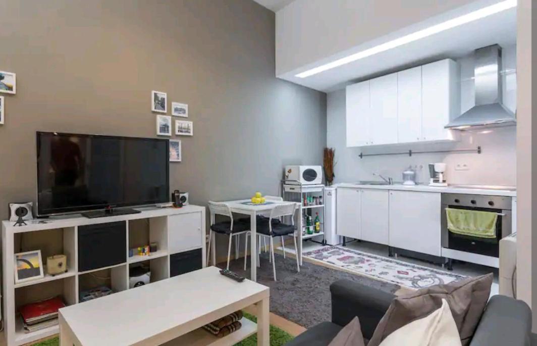 Apartmán Moderno Loft En Puerta De Toledo Madrid Exteriér fotografie